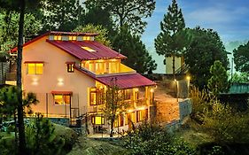 Little Frida- The Dak Bungalows
